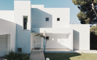 When to Hire a Real Estate Lawyer: Key Scenarios for Investors